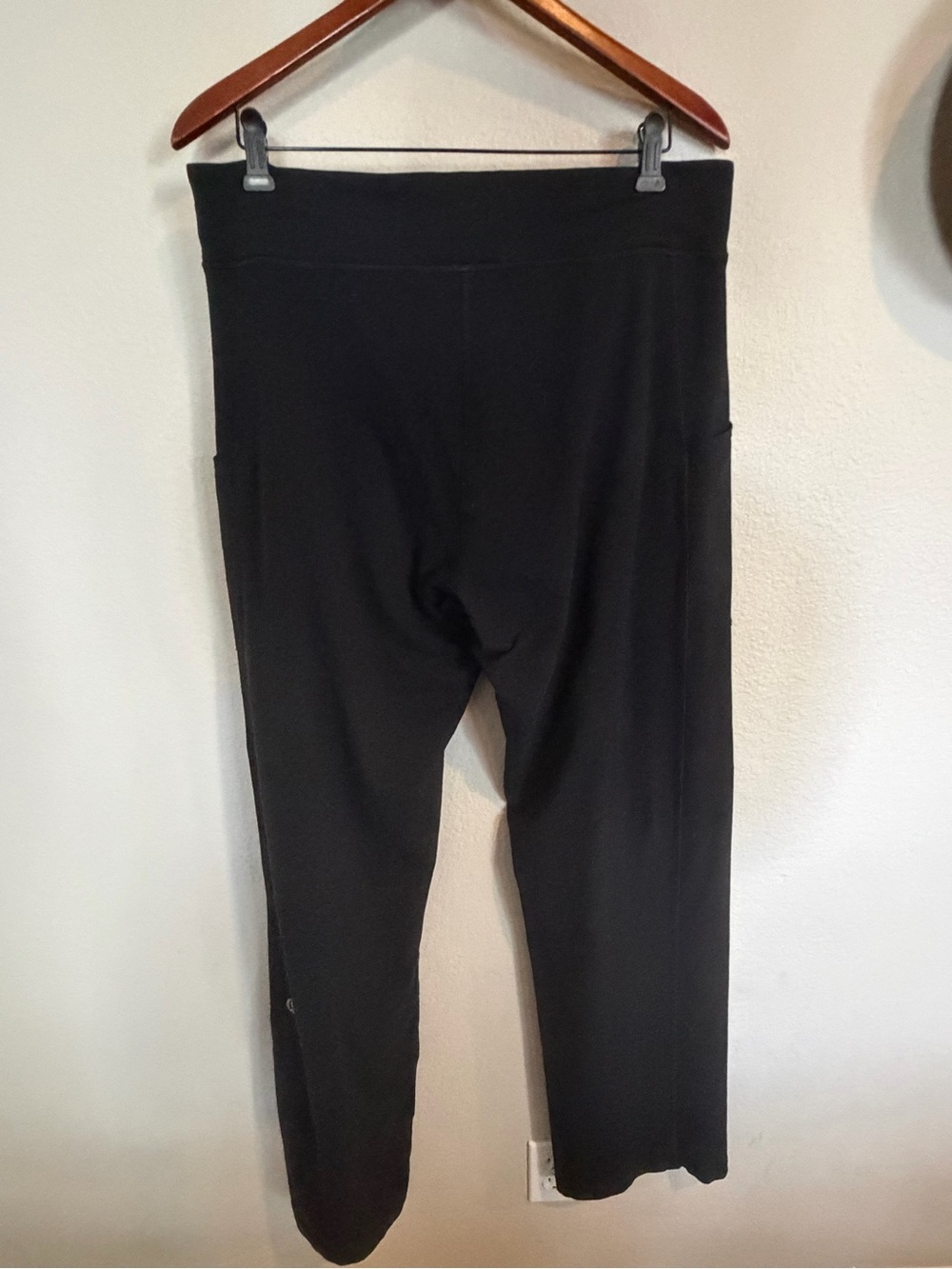 Lululemon Men’s Black Drawstring Wide Leg Activewear Pants Large